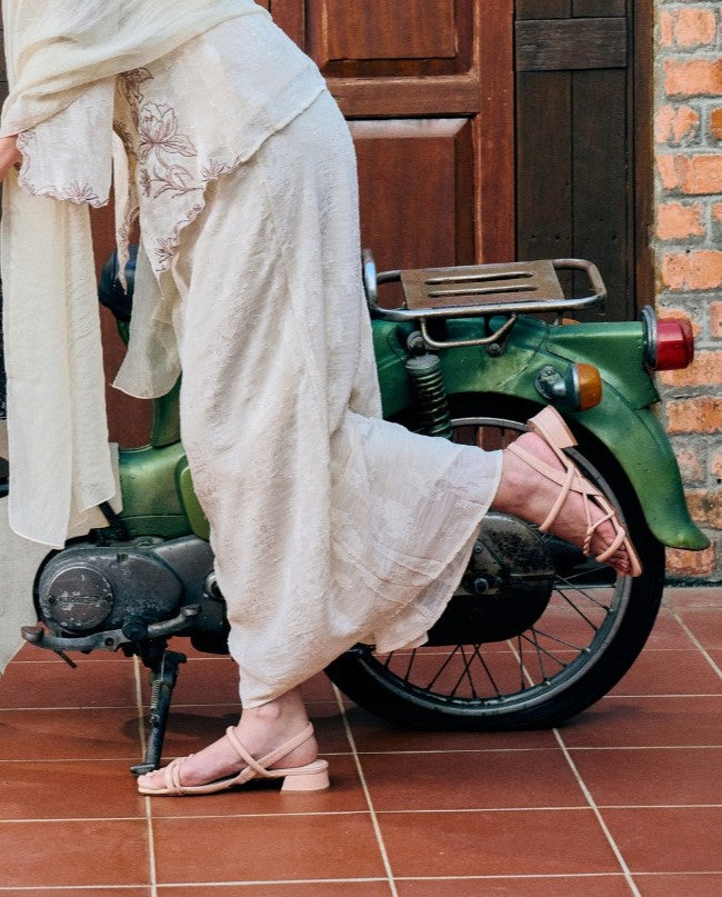 Aamina Strappy Sandals (Nude)