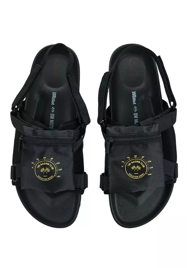 Happy Go Getters Women Open Toe Sandals & Flip Flops (Black)