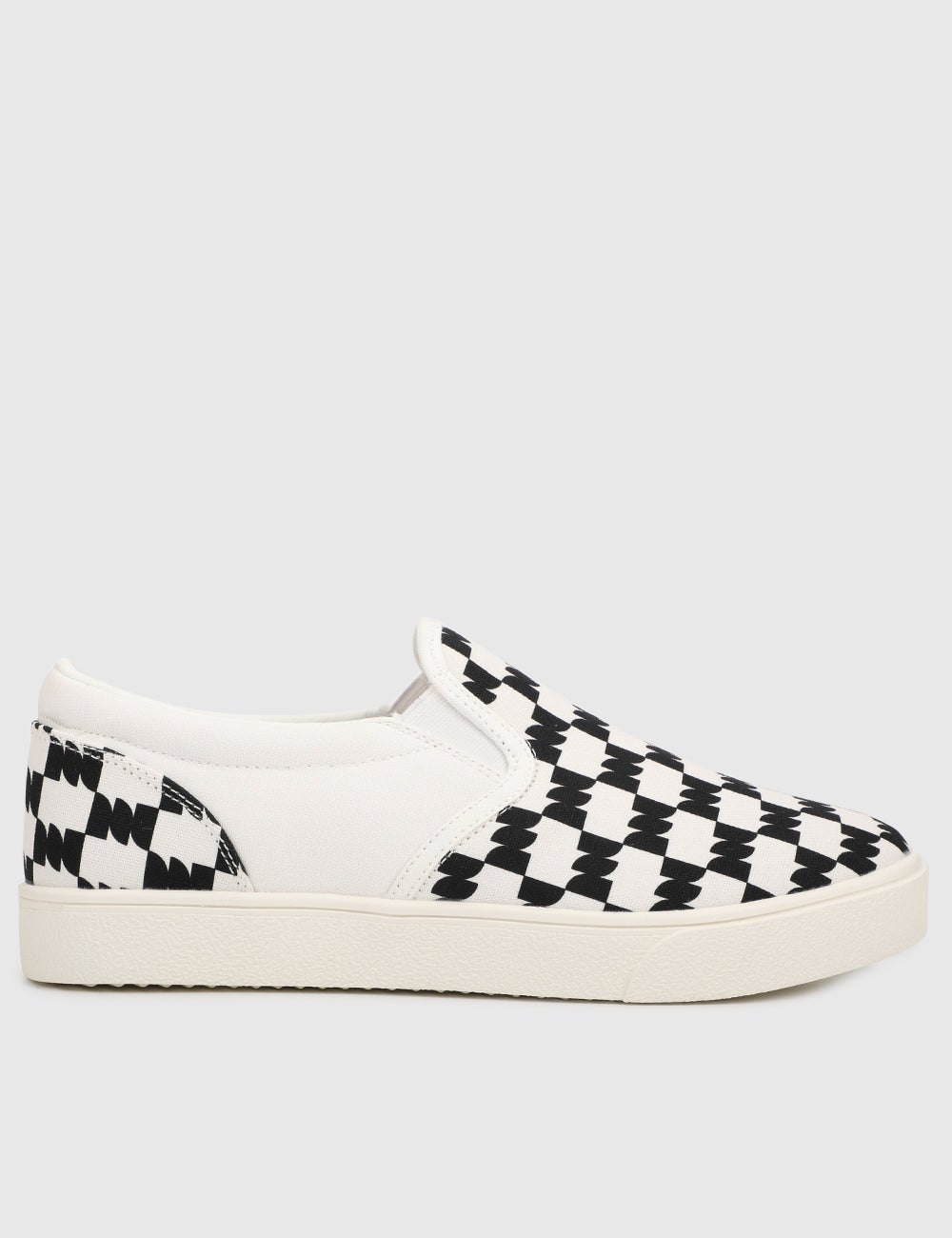 CheckerM Rounded Toe Sneakers Men (Black)