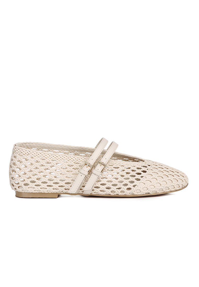 Nell Woven Raffia Ballet Flats (Off White)