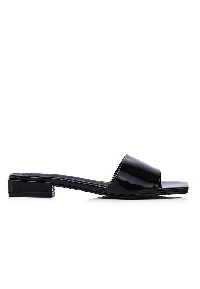 Gianna Slip Ons Sandals (Black)
