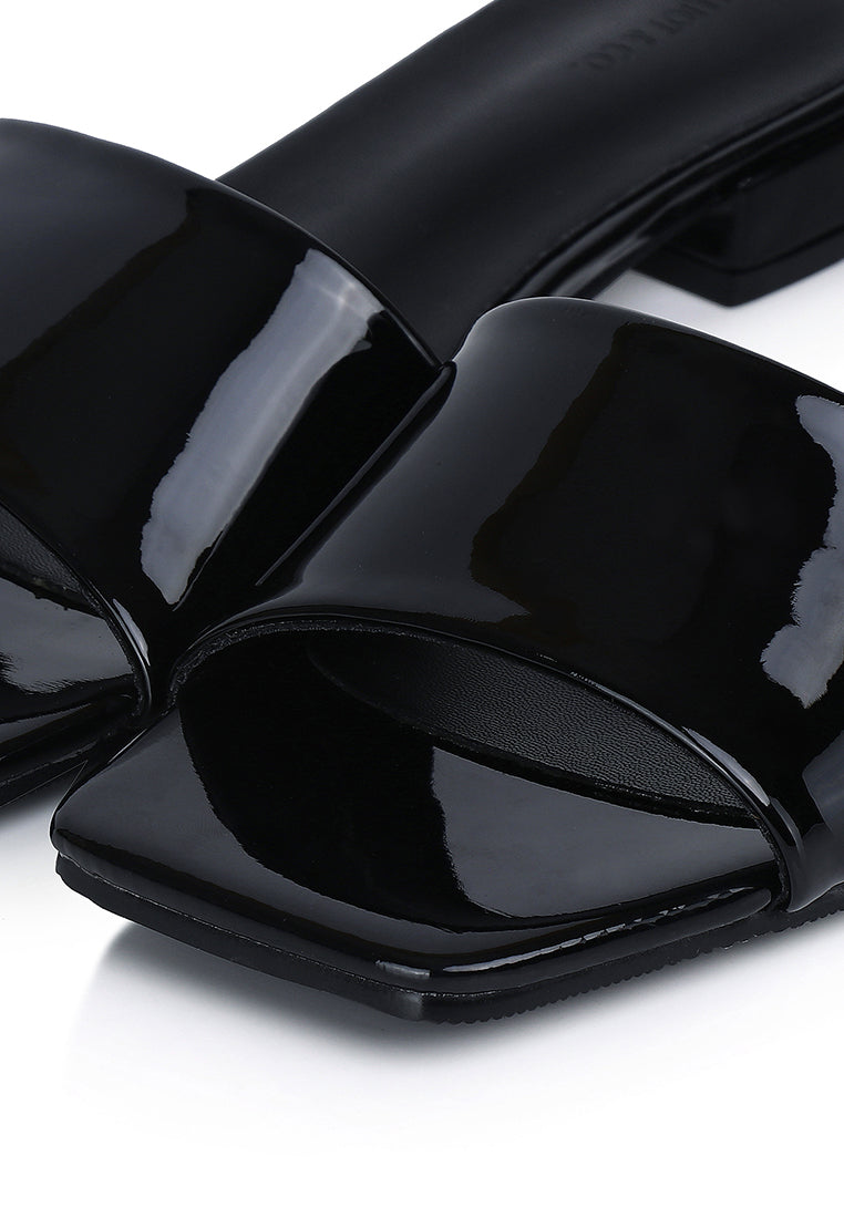 Gianna Slip Ons Sandals (Black)