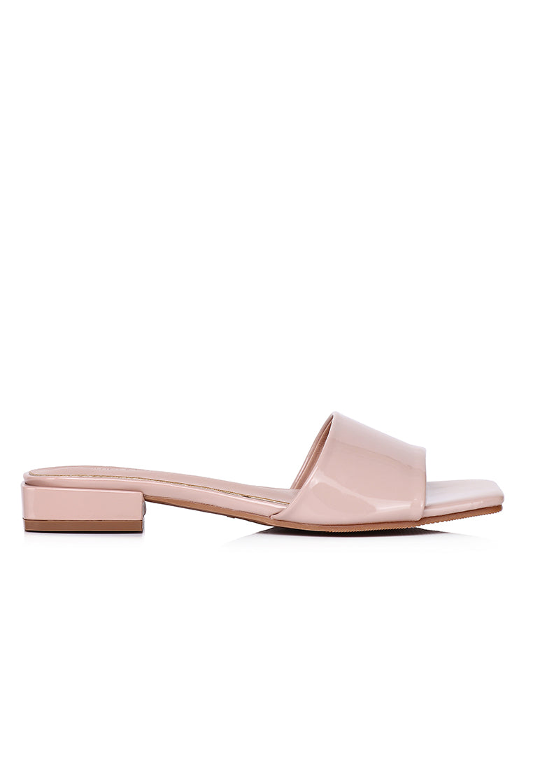Gianna Slip Ons Sandals (Nude)
