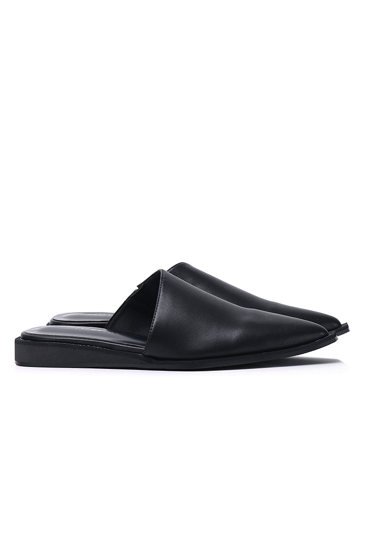 Aira Slip On Sandals (Black)