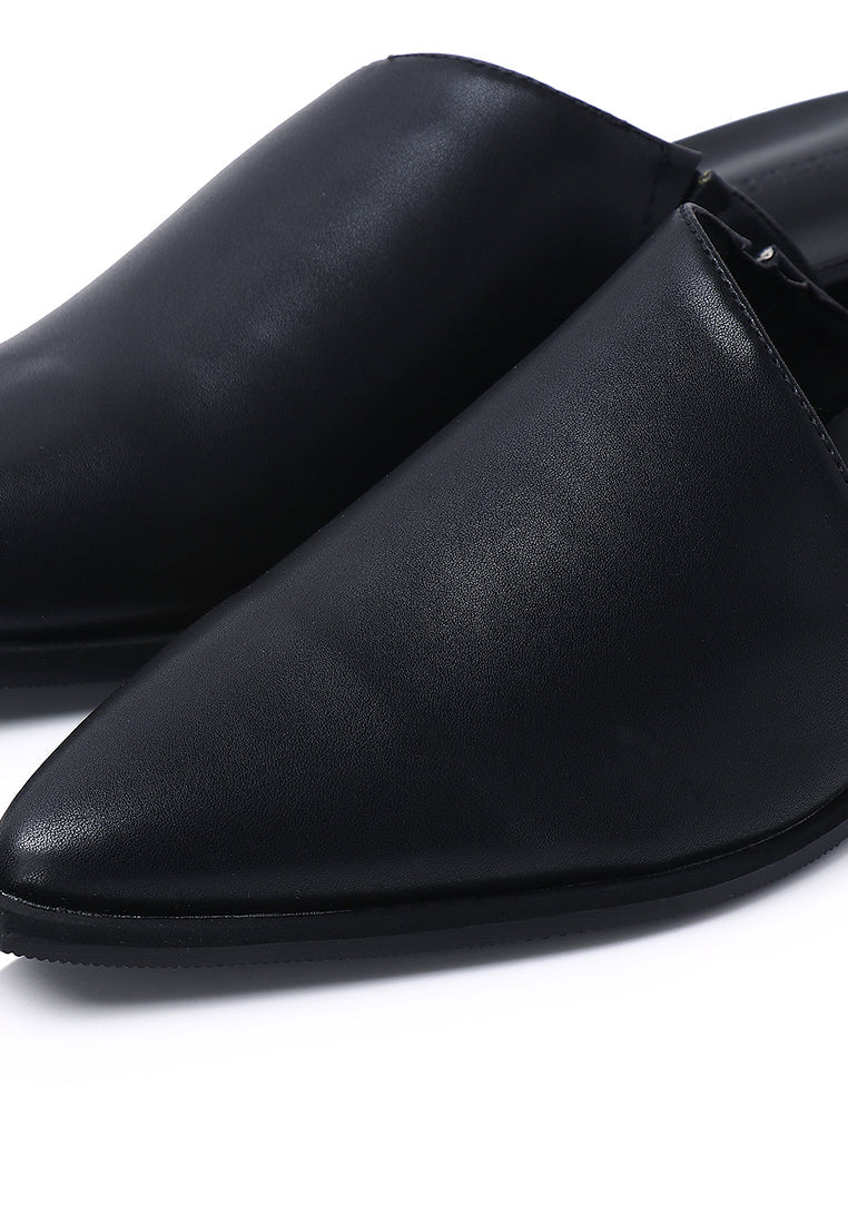 Aira Slip On Sandals (Black)