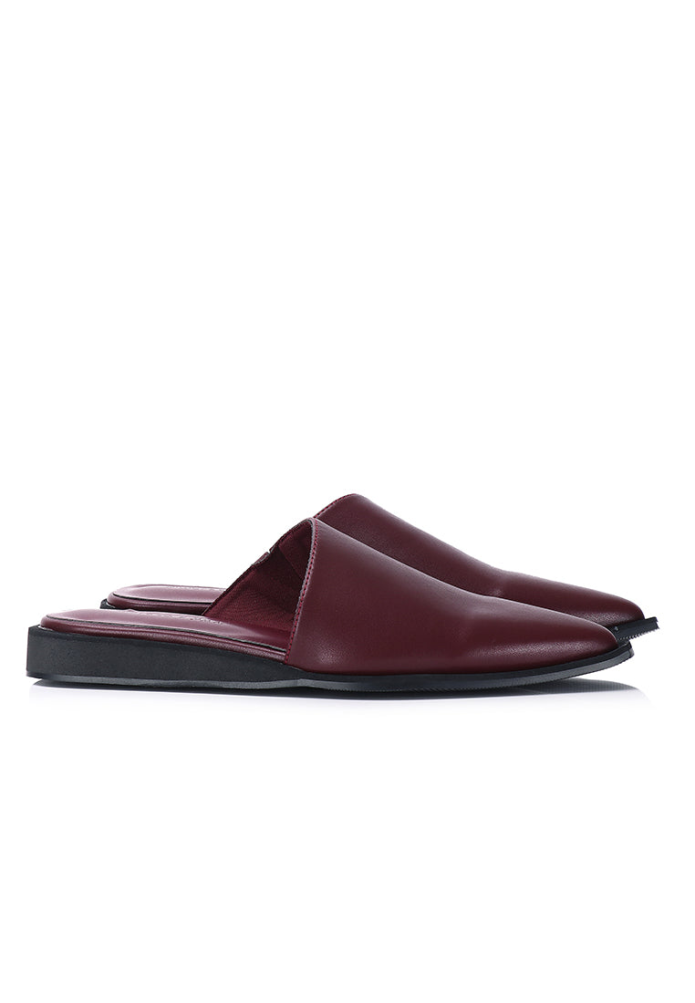 Aira Slip On Sandals (Maroon)