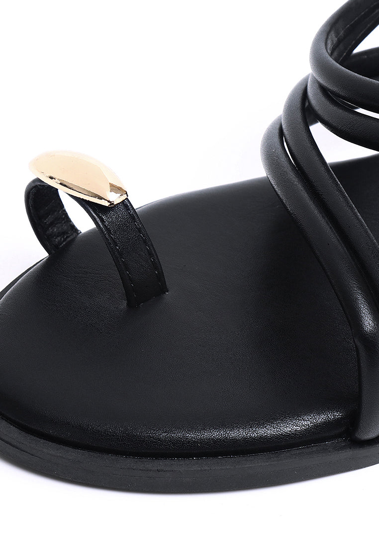 Ariana Strappy Toe Ring Sandals (Black)