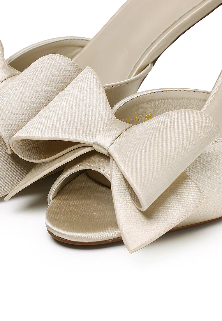 Leilani Heels With Bow (Gold)