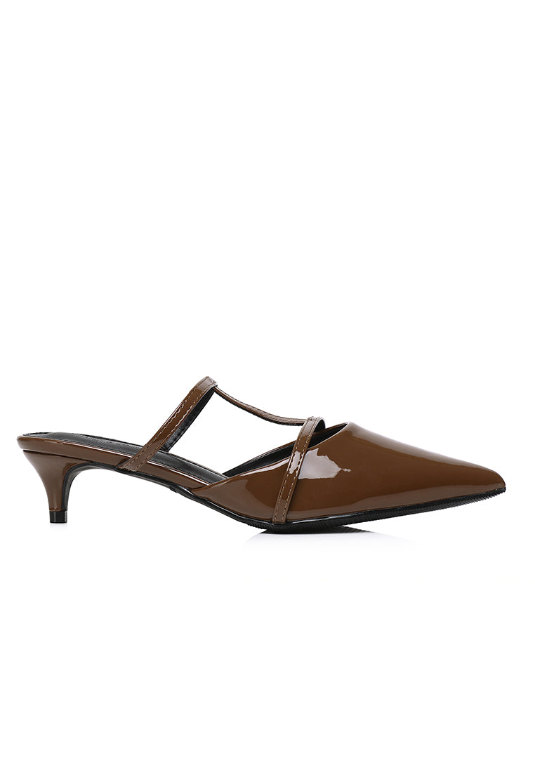 Allison Pointed Toe Kitten Heels (Brown)