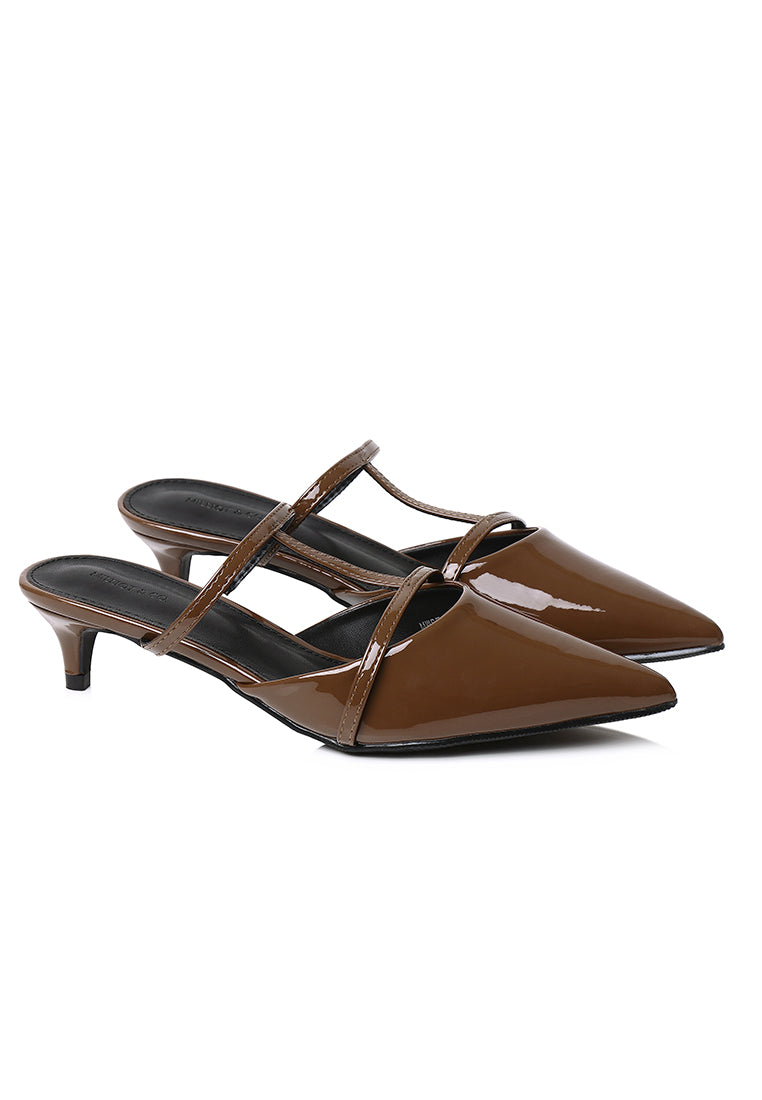 Allison Pointed Toe Kitten Heels (Brown)