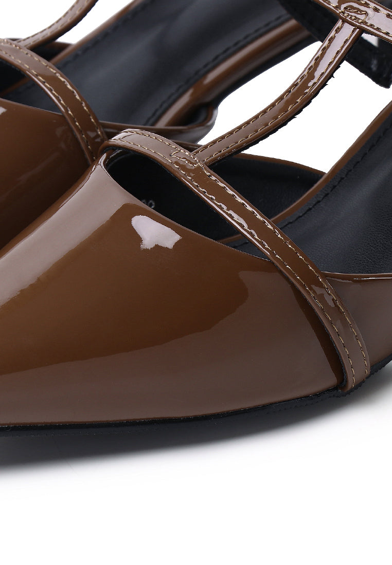 Allison Pointed Toe Kitten Heels (Brown)