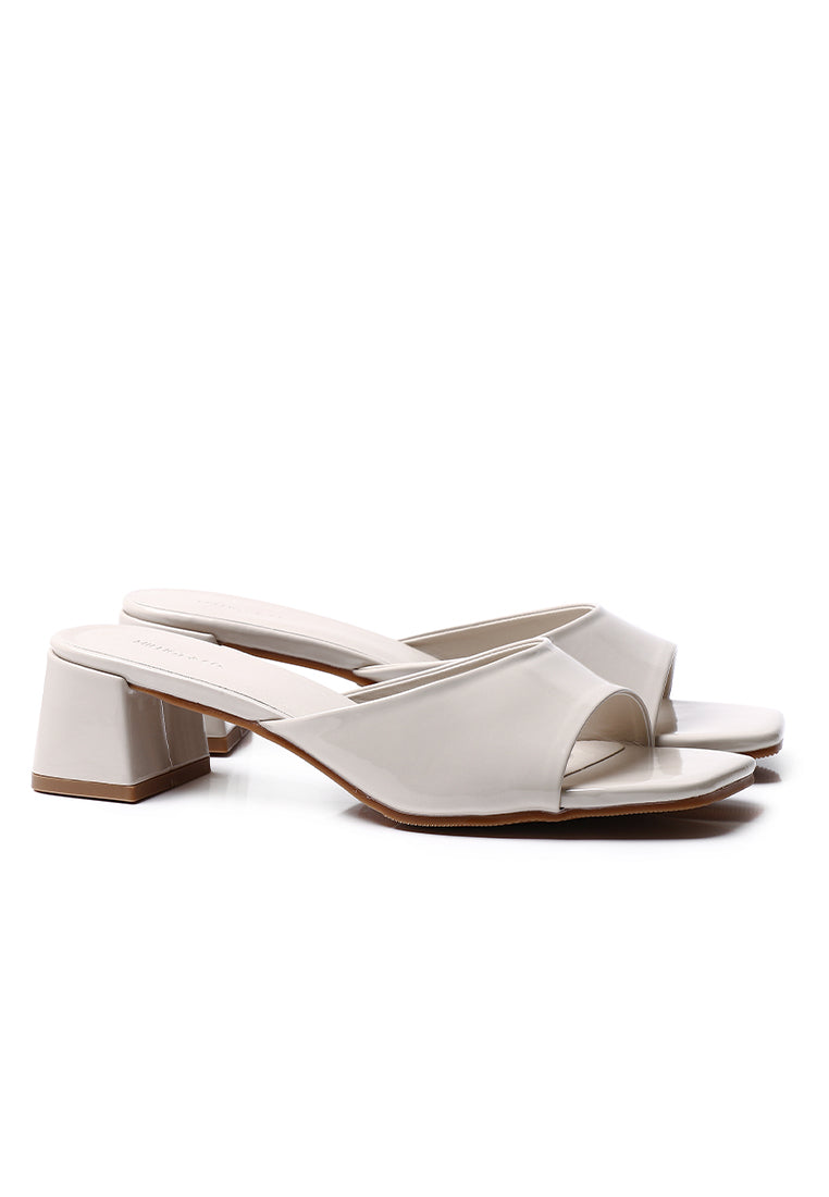 Aria Heels In Patent (Almond)