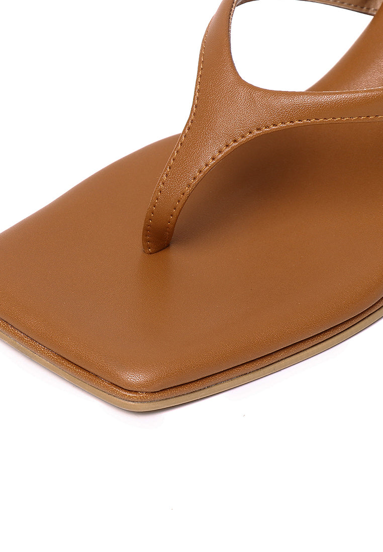 Zenya Thong Heels Sandals (Camel)