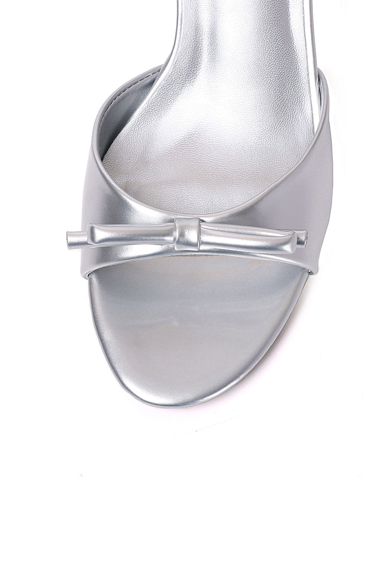 Anika Slip On Kitten Heels (Silver)