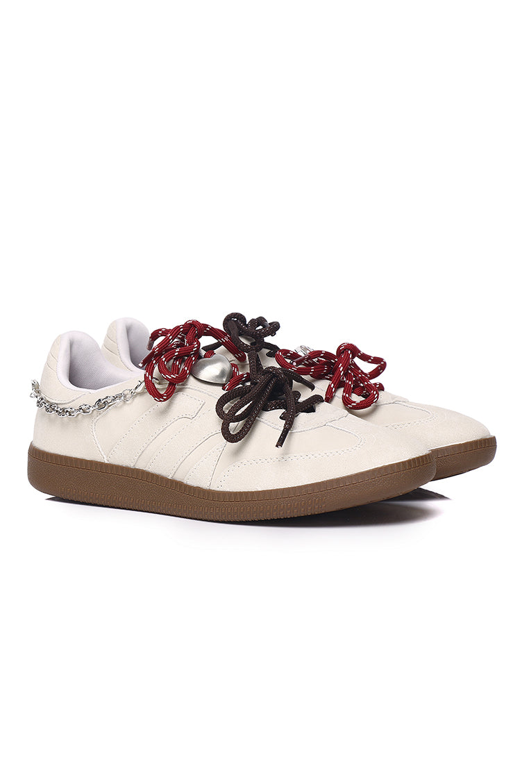 Velvia Round Toe Sneakers (Beige)