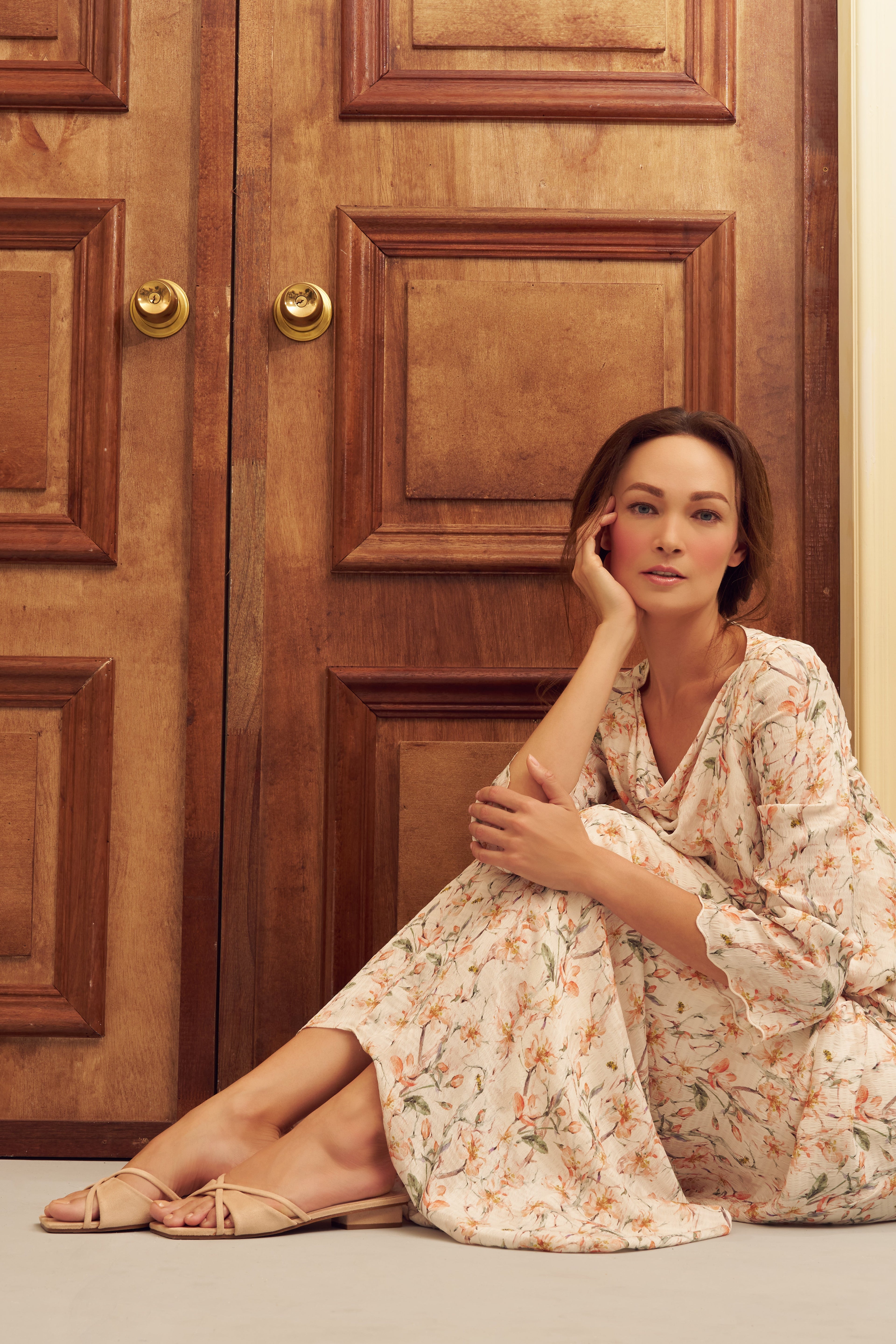 Harleen Crossed Slip Ons Sandals (Nude)