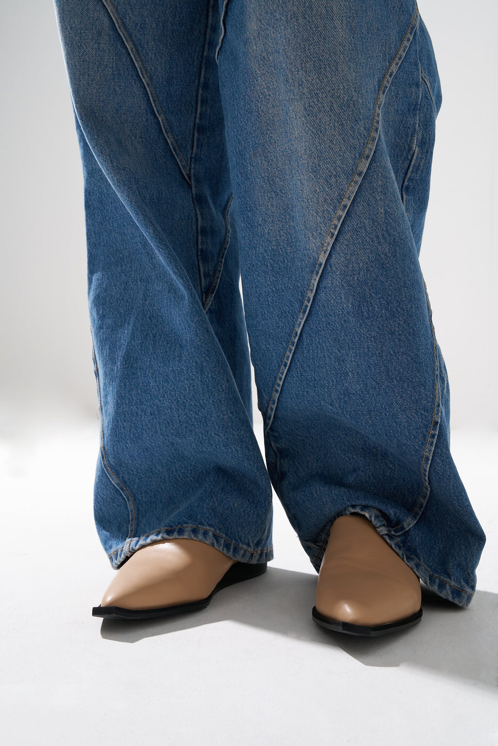 Aira Slip On Sandals (Nude)